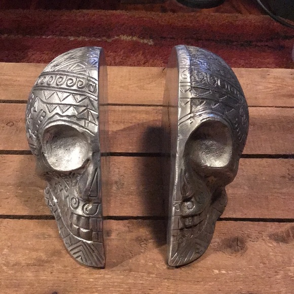 Pottery Barn Teen & Zoe Ziegler Collaboration Metal Split Skull Bookends 💀 - Picture 8 of 11